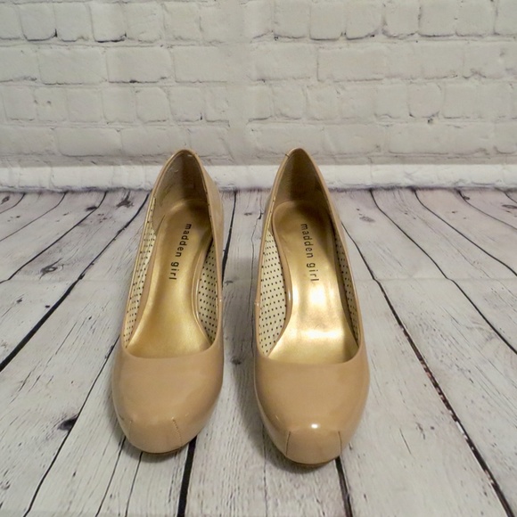 Madden Girl Platform Heels in Tan - Picture 4 of 4